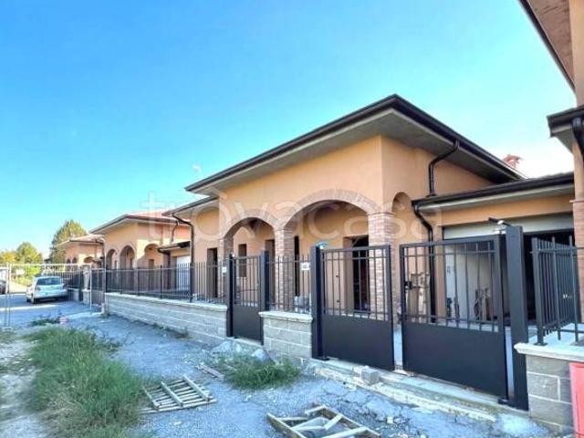 Villa Indipendente in vendita a Cremona, Lombardia