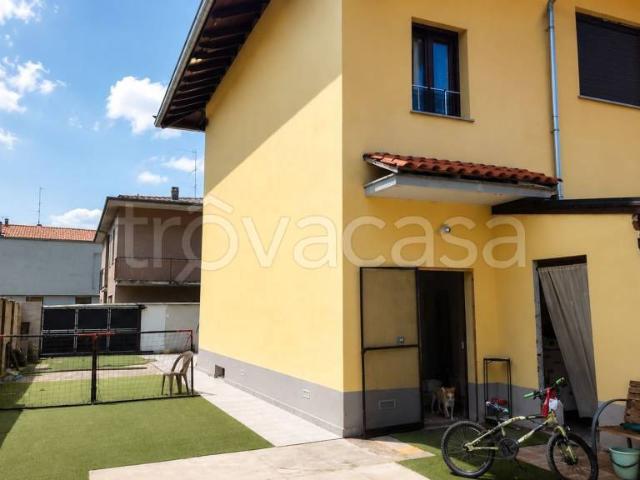 Villa Indipendente in vendita a Olcella, Dairago