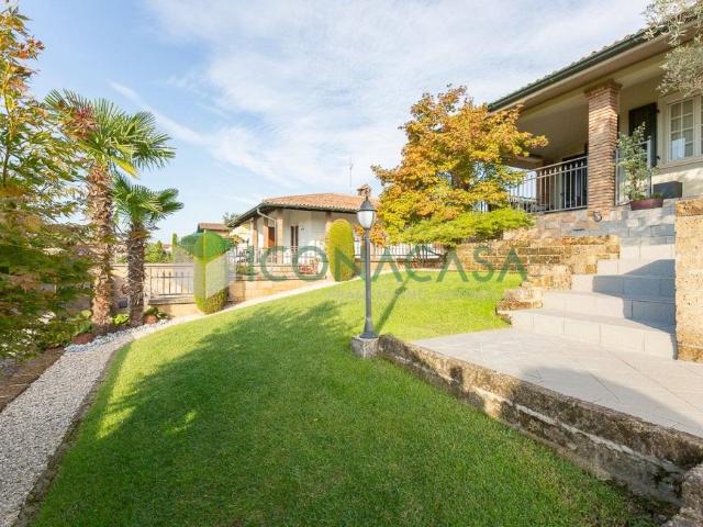 Villa Indipendente in vendita a Fiesco, Cremona