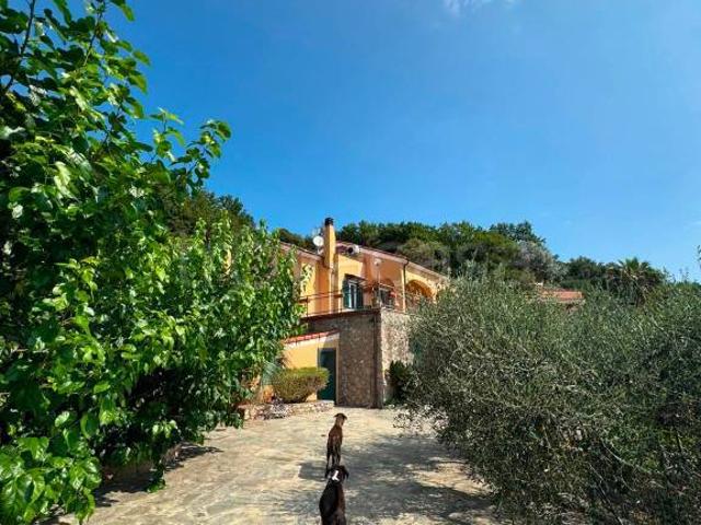 Villa Indipendente in vendita a Olle Superiore, Finale Ligure