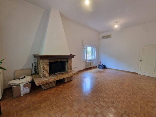 Villa Indipendente in vendita a Quartiere 3, Firenze
