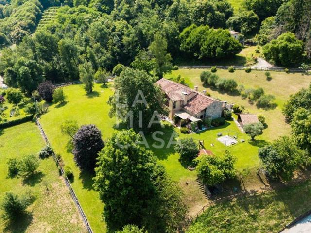 Villa Indipendente in vendita a Follina, Veneto