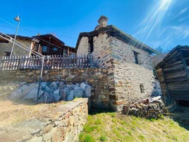 Villa Indipendente in vendita a Fontainemore, Aosta
