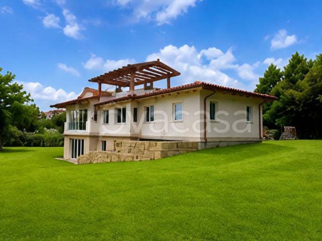 Villa Indipendente in vendita a Roma Capitale, Lazio