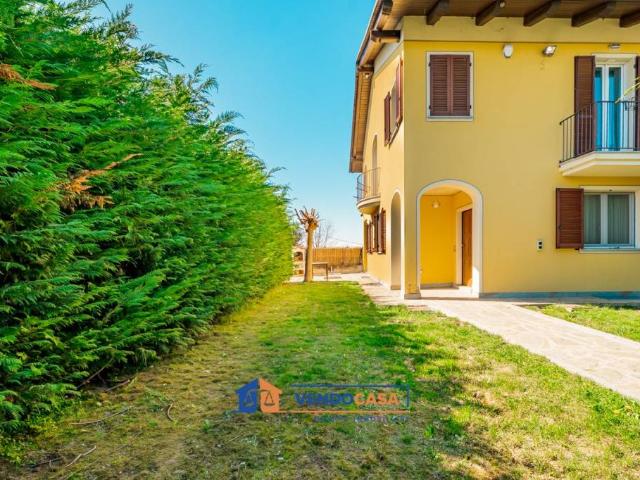 Villa Indipendente in vendita a San Lorenzo, Piemonte