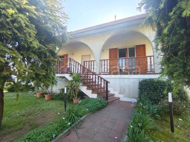 Villa Indipendente in vendita a Unione dei comuni della Bassa Romagna, Fusignano