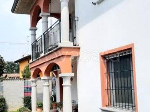 Villa Indipendente in vendita a Garlasco, Lombardia