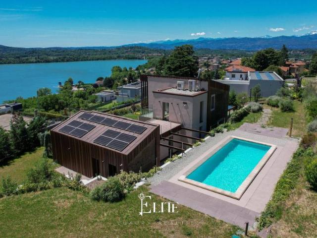 Villa Indipendente in vendita a Comunità Montana Valli del Verbano, Gavirate