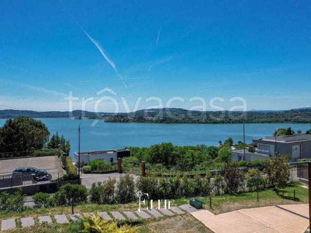 Villa Indipendente in vendita a Comunità Montana Valli del Verbano, Gavirate