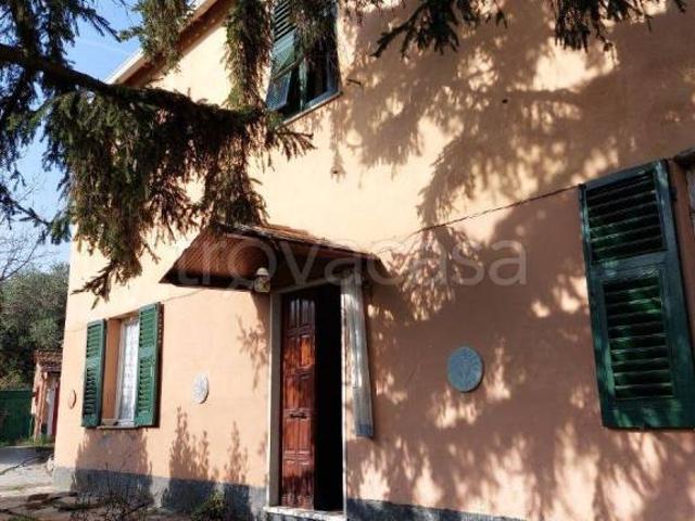 Villa Indipendente in vendita a Media Val Bisagno, Serra Riccò