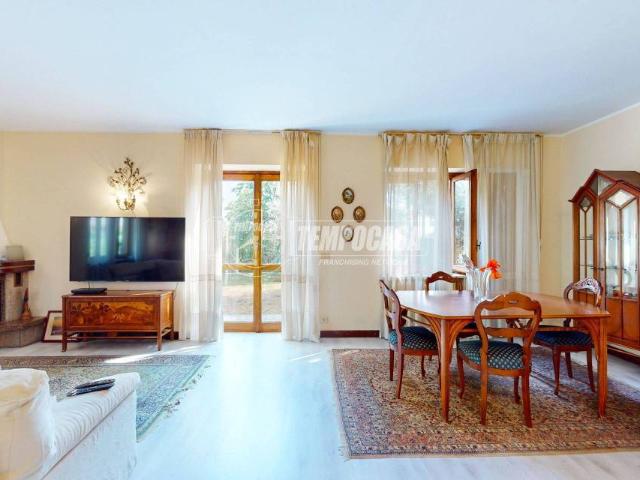 Villa Indipendente in vendita a Zucche, Piemonte