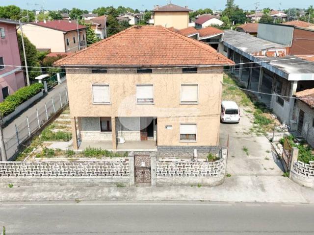 Villa Indipendente in vendita a Gottolengo, Lombardia