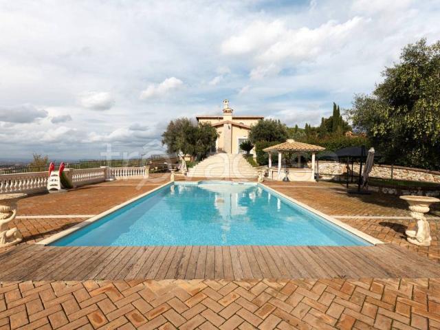 Villa Indipendente in vendita a Roma Capitale, Lazio