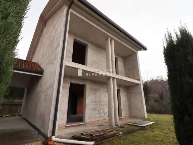 Villa Indipendente in vendita a Imberido, Oggiono
