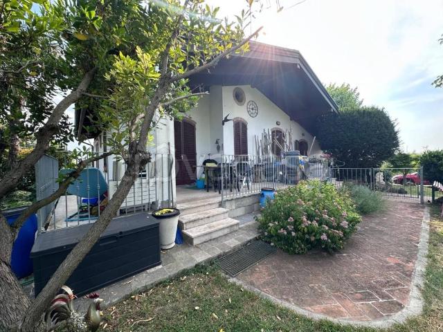 Villa Indipendente in vendita a Nuovo Circondario Imolese, Imola