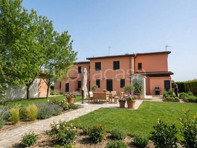 Villa Indipendente in vendita a Nuovo Circondario Imolese, Imola
