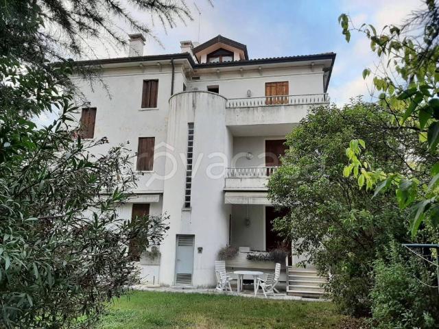 Villa Indipendente in vendita a Jesolo, Veneto