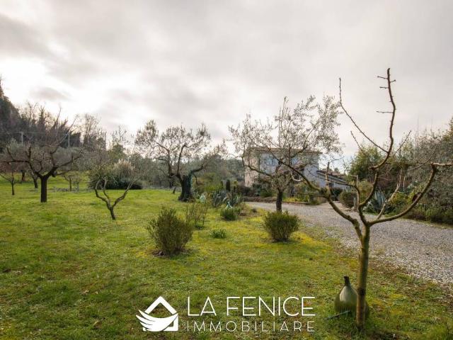Villa Indipendente in vendita a La Spezia, Liguria