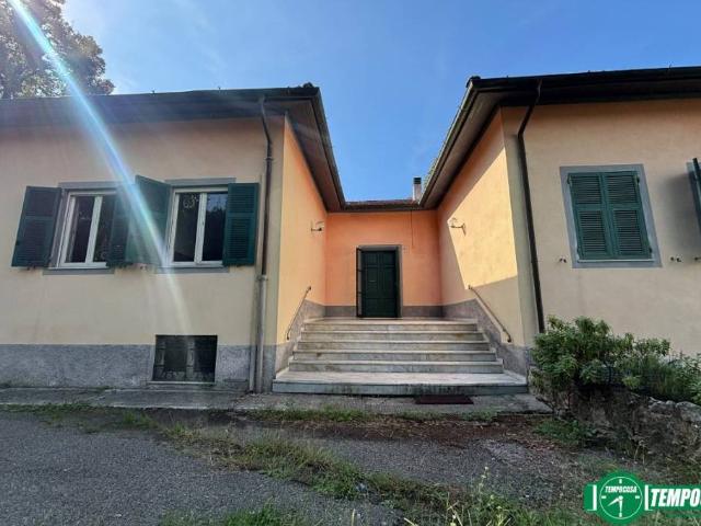 Villa Indipendente in vendita a Termo, La Spezia