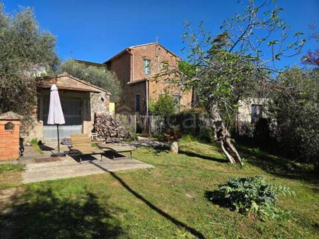 Villa Indipendente in vendita a Lajatico, Toscana