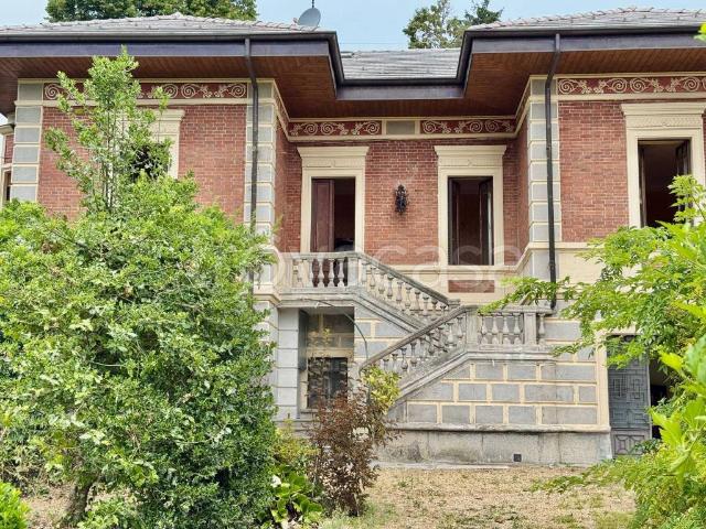 Villa Indipendente in vendita a Unione Montana di Comuni delle Valli di Lanzo, Ceronda e Casternone, Piemonte