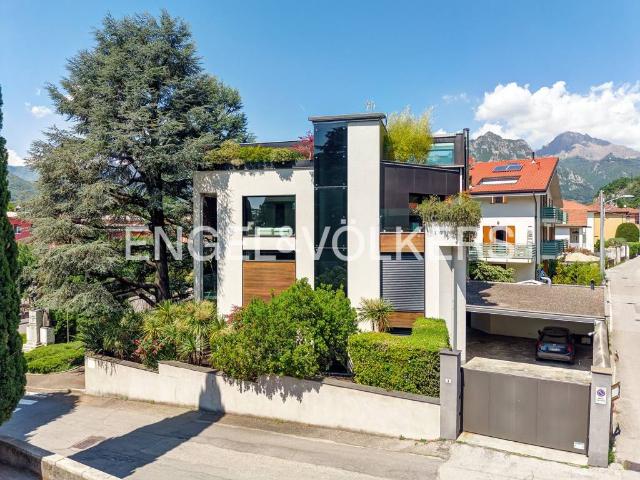 Villa Indipendente in vendita a Maggianico, Lecco
