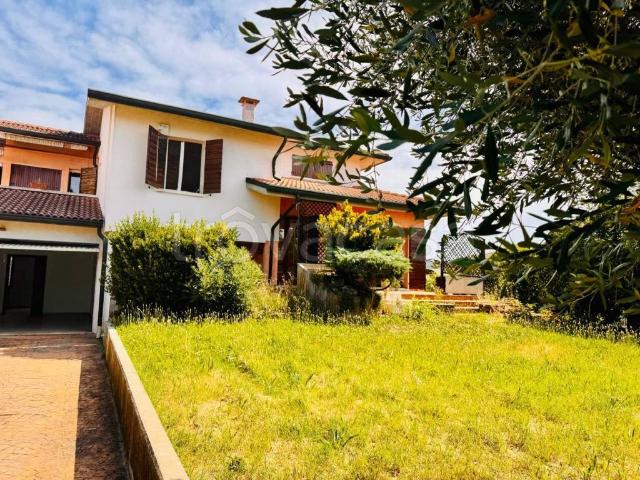 Villa Indipendente in vendita a Legnago, Veneto