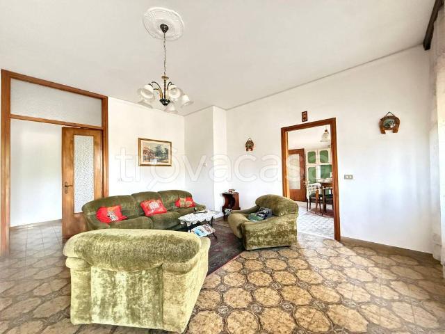 Villa Indipendente in vendita a Legnago, Veneto