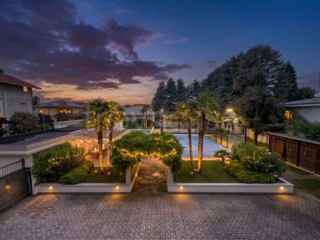 Villa Indipendente in vendita a Oltresempione, Legnano