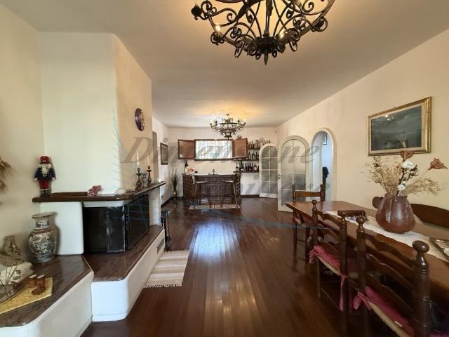 Villa Indipendente in vendita a Castellaccio, Livorno