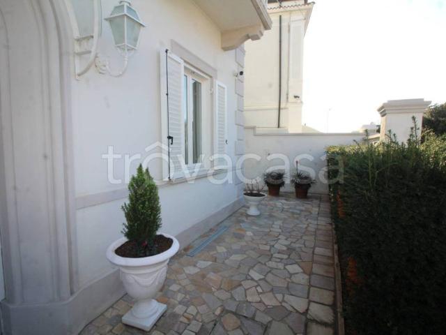 Villa Indipendente in vendita a Antignano, Livorno