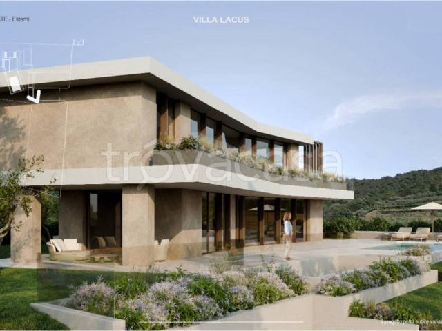 Villa Indipendente in vendita a Lonato, Lombardia