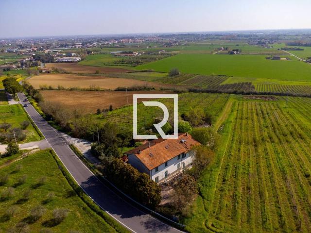 Villa Indipendente in vendita a Crocetta, Longiano