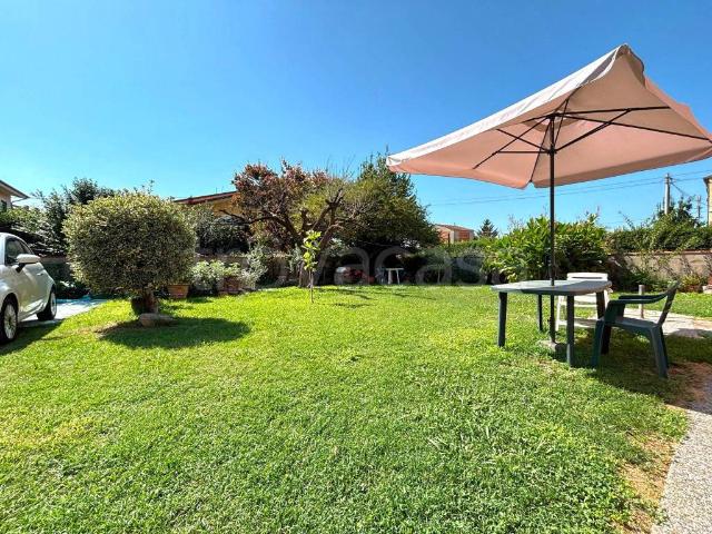 Villa Indipendente in vendita a Bagni Di Lucca Ponte, Toscana