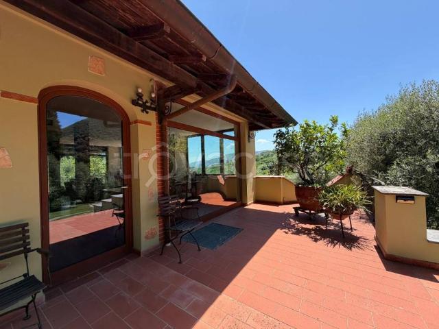 Villa Indipendente in vendita a Bagni Di Lucca Ponte, Toscana