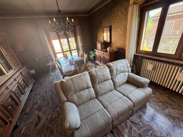 Villa Indipendente in vendita a Marcignago, Pavia