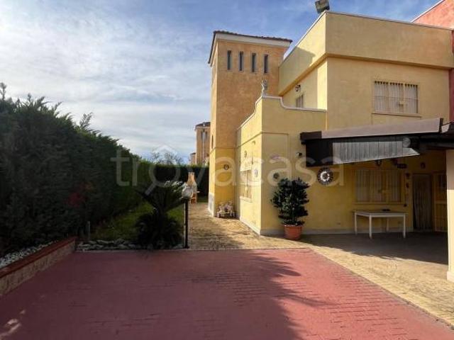 Villa Indipendente in vendita a Puglia, Barletta-andria-trani