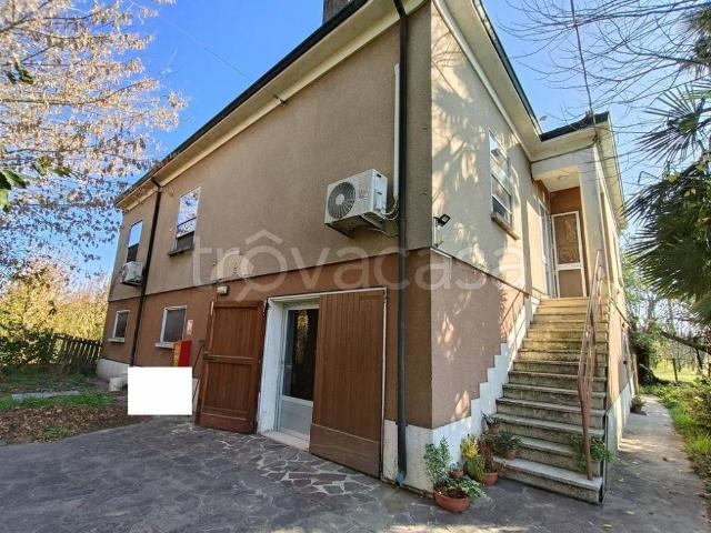 Villa Indipendente in vendita a Unione dei comuni della Bassa Romagna, Bagnacavallo