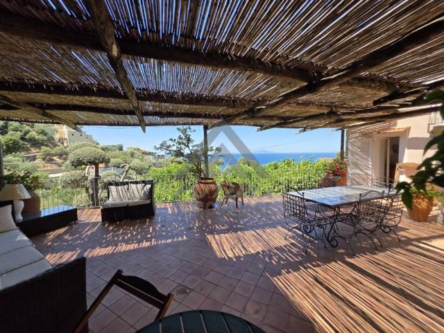 Villa Indipendente in vendita a Annunziata, Massa Lubrense