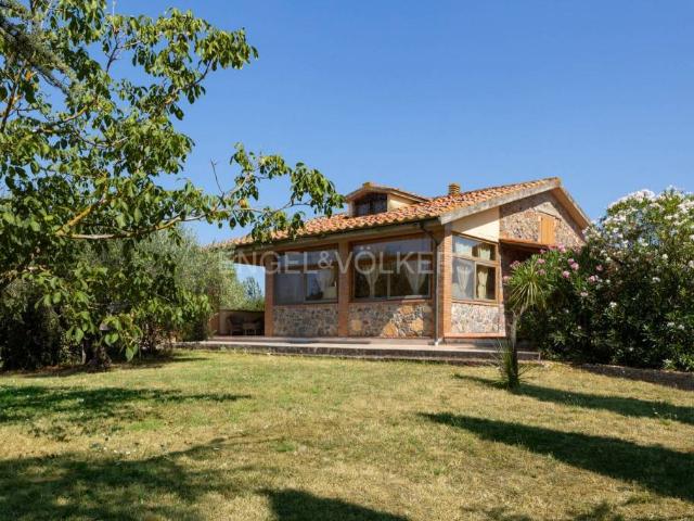 Villa Indipendente in vendita a Massa Marittima, Toscana