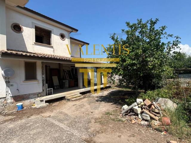 Villa Indipendente in vendita a Arco Vecchio, Minturno