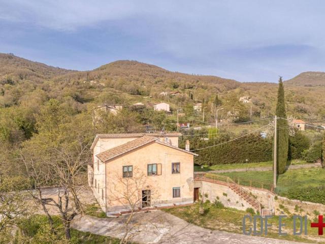 Villa Indipendente in vendita a Unione di Comuni Montani Colline del Fiora, Sorano