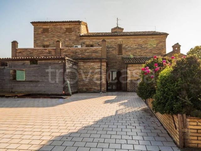 Villa Indipendente in vendita a Marche, Macerata