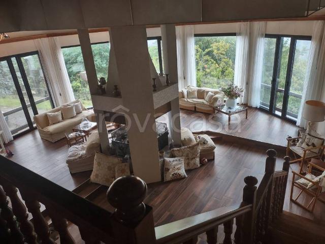 Villa Indipendente in vendita a Montescudo-Monte Colombo, Montescudo