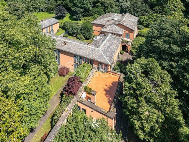 Villa Indipendente in vendita a Cazzaniga, Monza