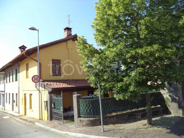 Villa Indipendente in vendita a Moruzzo, Friuli-Venezia Giulia