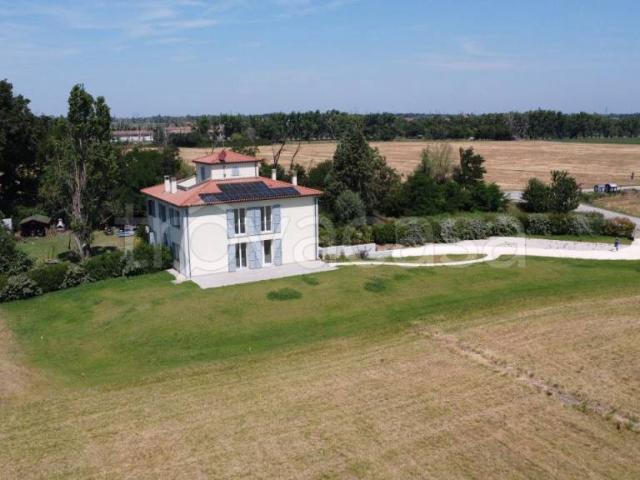 Villa Indipendente in vendita a Unione dei comuni Savena-Idice, Ozzano Dell'emilia