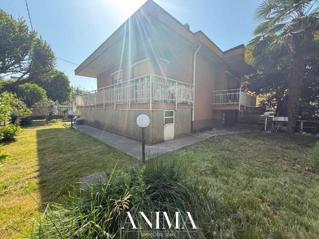 Villa Indipendente in vendita a Zona Omogenea Milano Nord, Paderno Dugnano