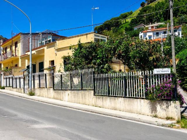 Villa Indipendente in vendita a IV Circoscrizione, Palermo