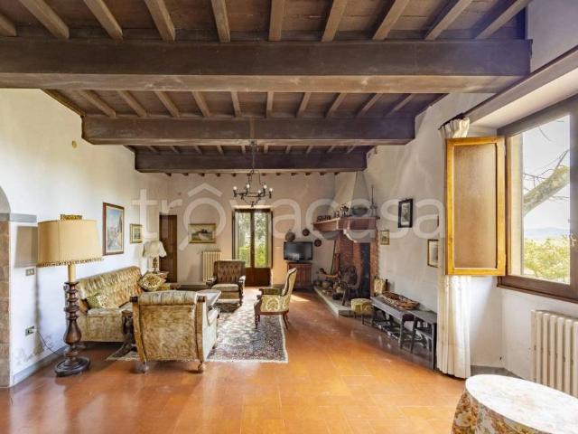 Villa Indipendente in vendita a Unione di Comuni Valdarno e Valdisieve, Pelago